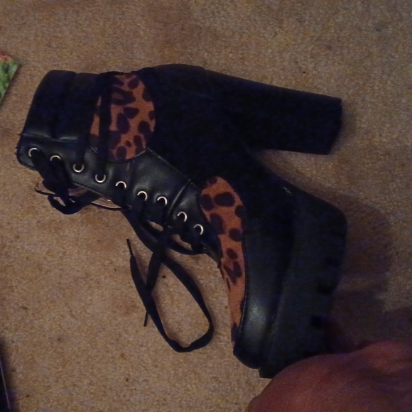 Yoki Combat Bootie - Picture 9 of 12